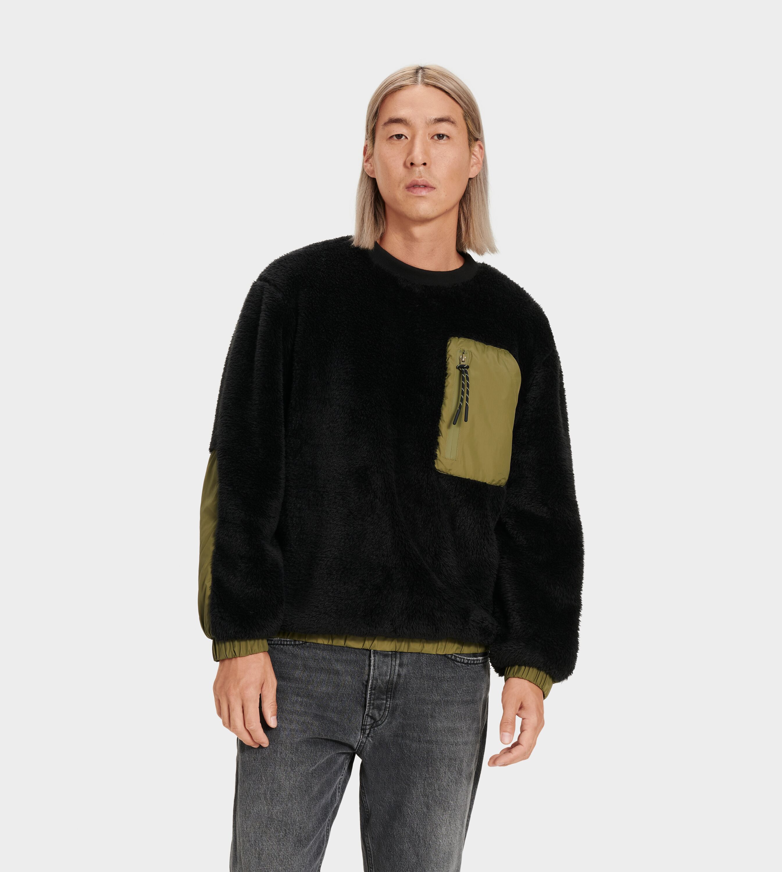 UGG (アグ) メンズトップ NIKO SHERPA CREWNECK Black/Olive, M