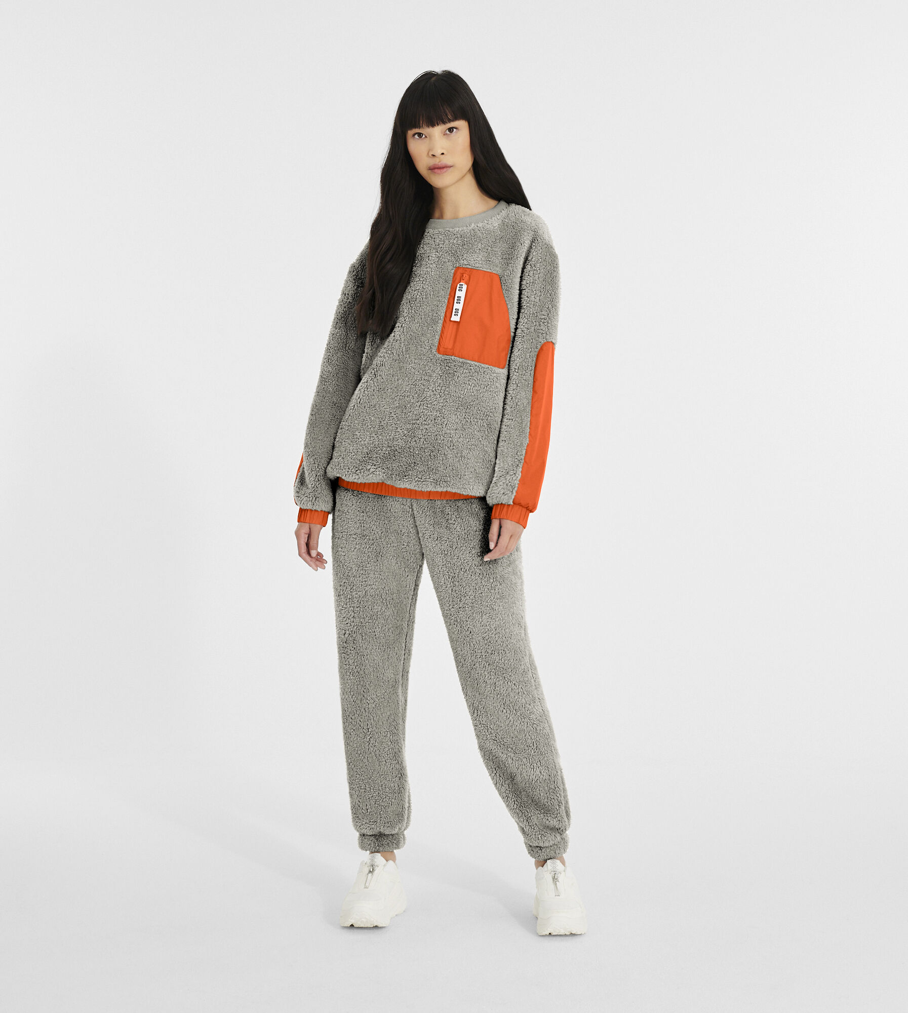 UGG (アグ) レディースボトムス NIKO SHERPA JOGGER Cobble, S