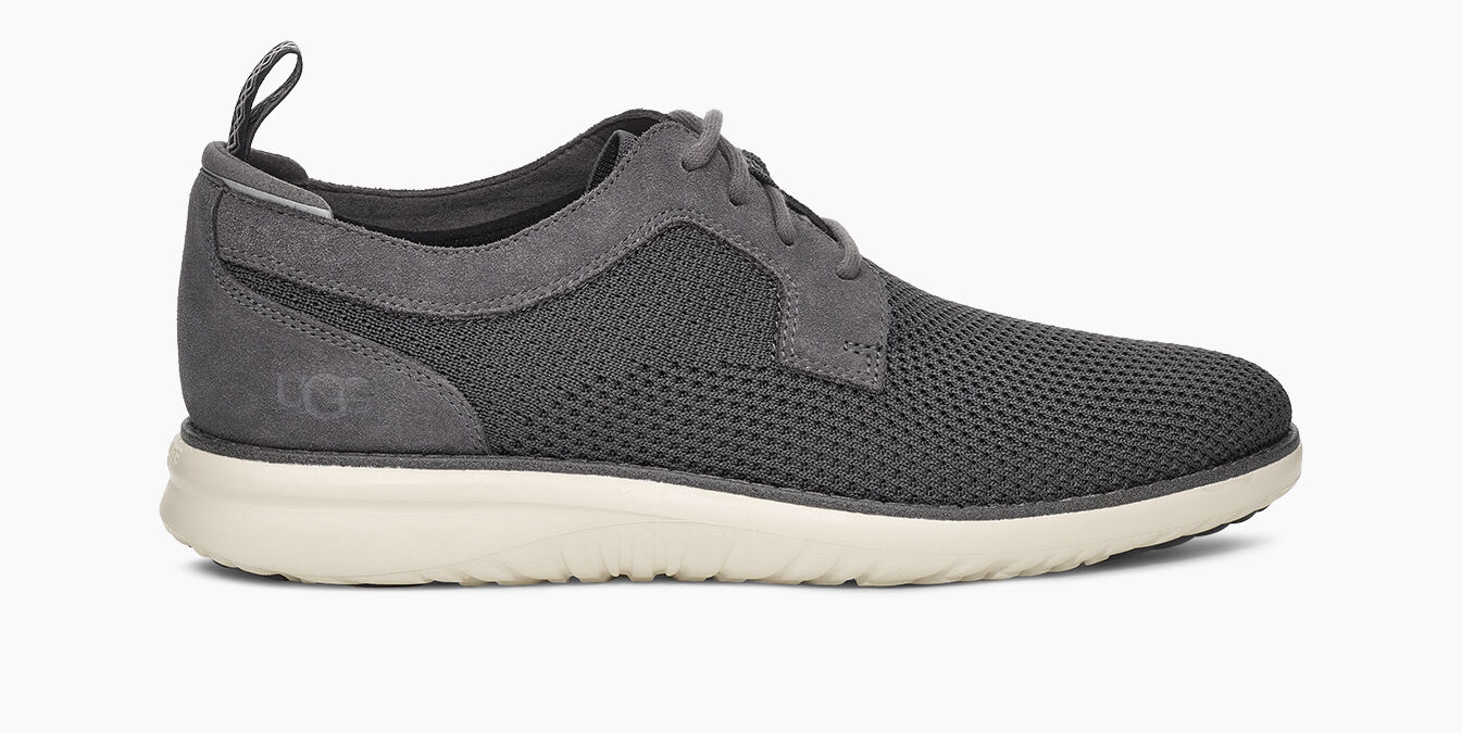 ugg hyperweave chukka