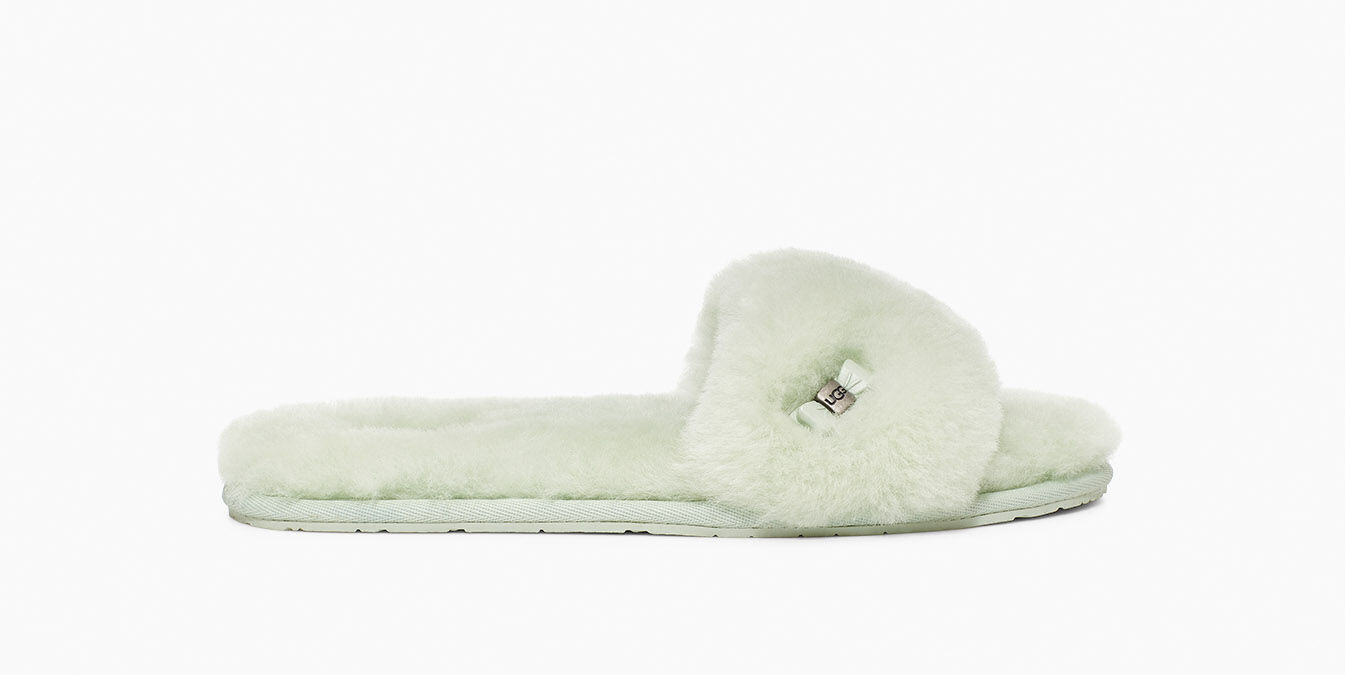 women's ugg fluff slide slippers