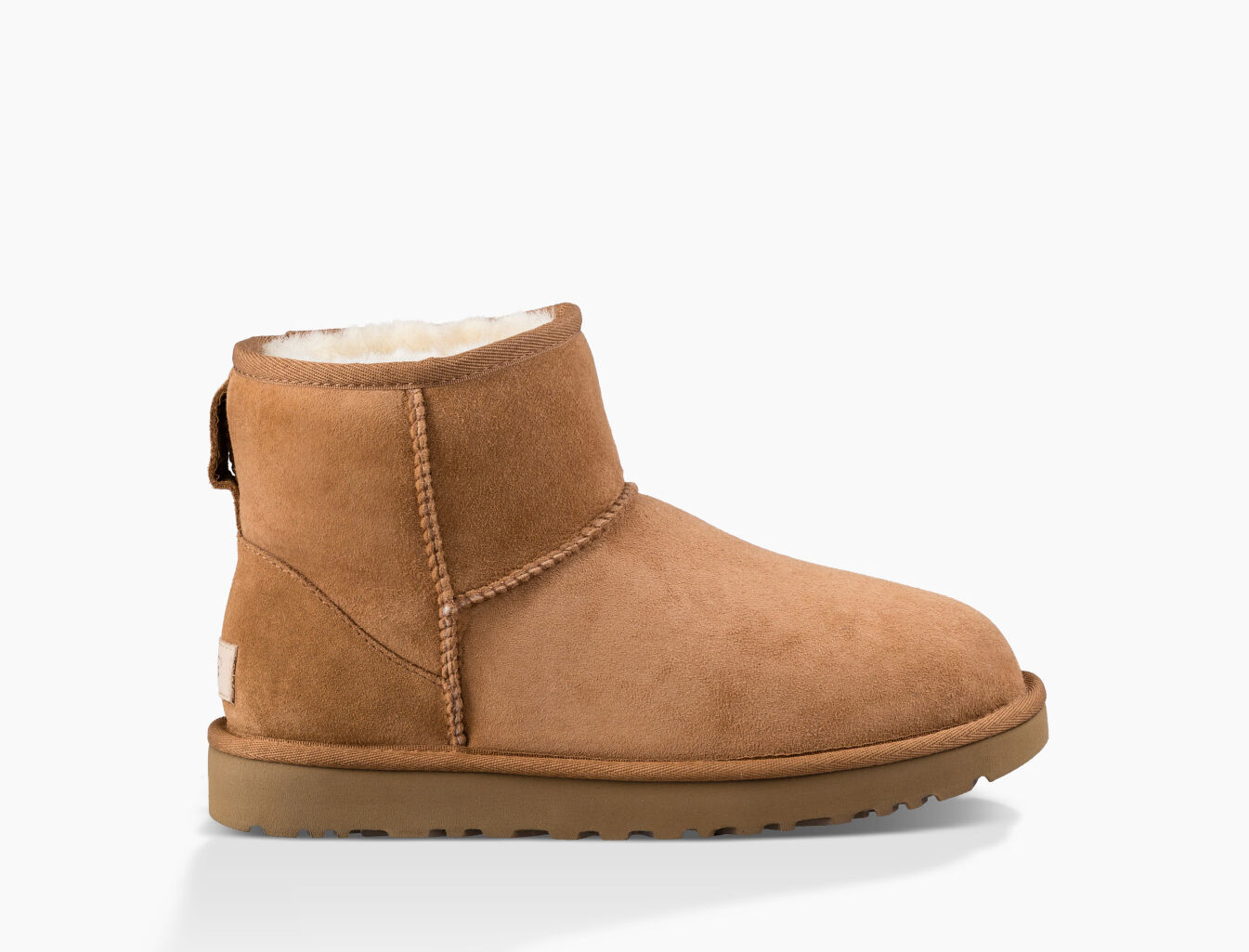 القانون بوق ليل ugg classic mini 35 