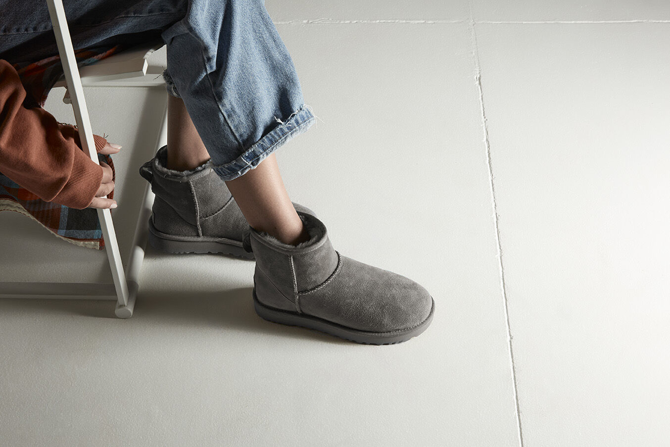 ugg mini ii grey