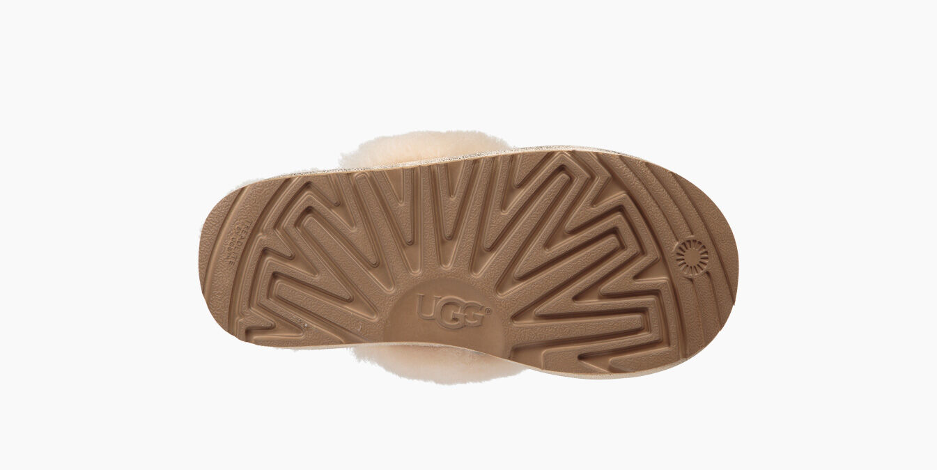 cozy ii metallic genuine shearling cuff slipper