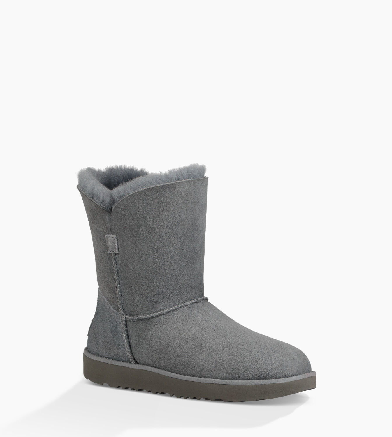 ugg classic cuff short