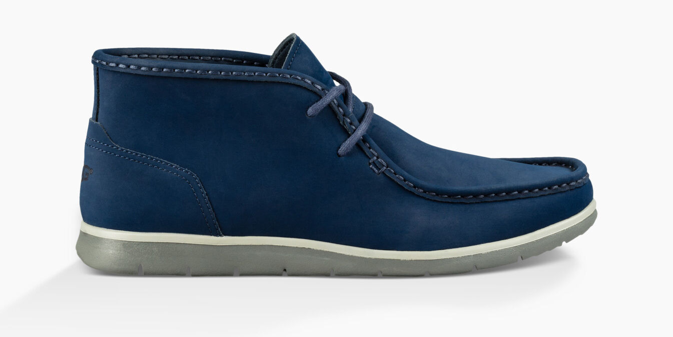 ugg hendrickson chukka boot
