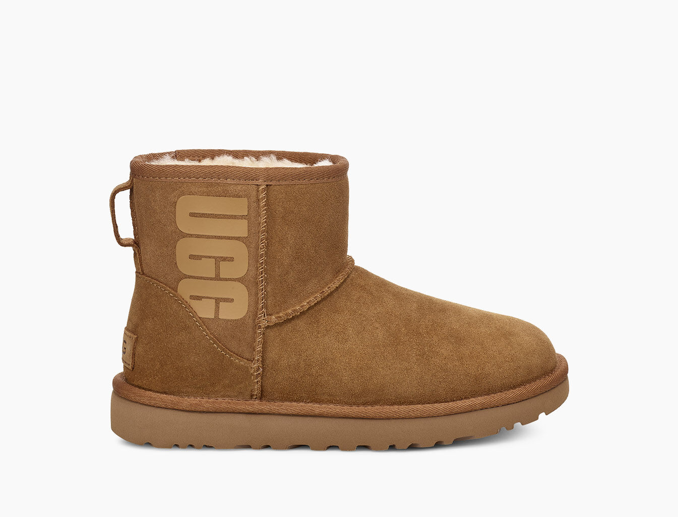 uggs logo on boots