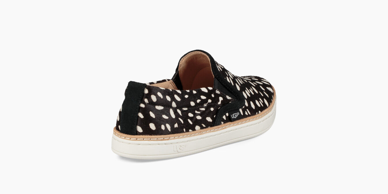 ugg soleda slip on