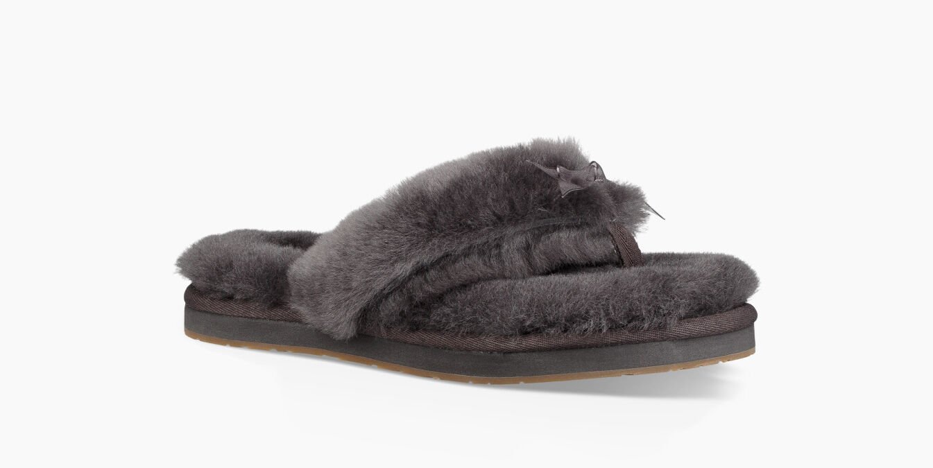 ugg furry flip flops