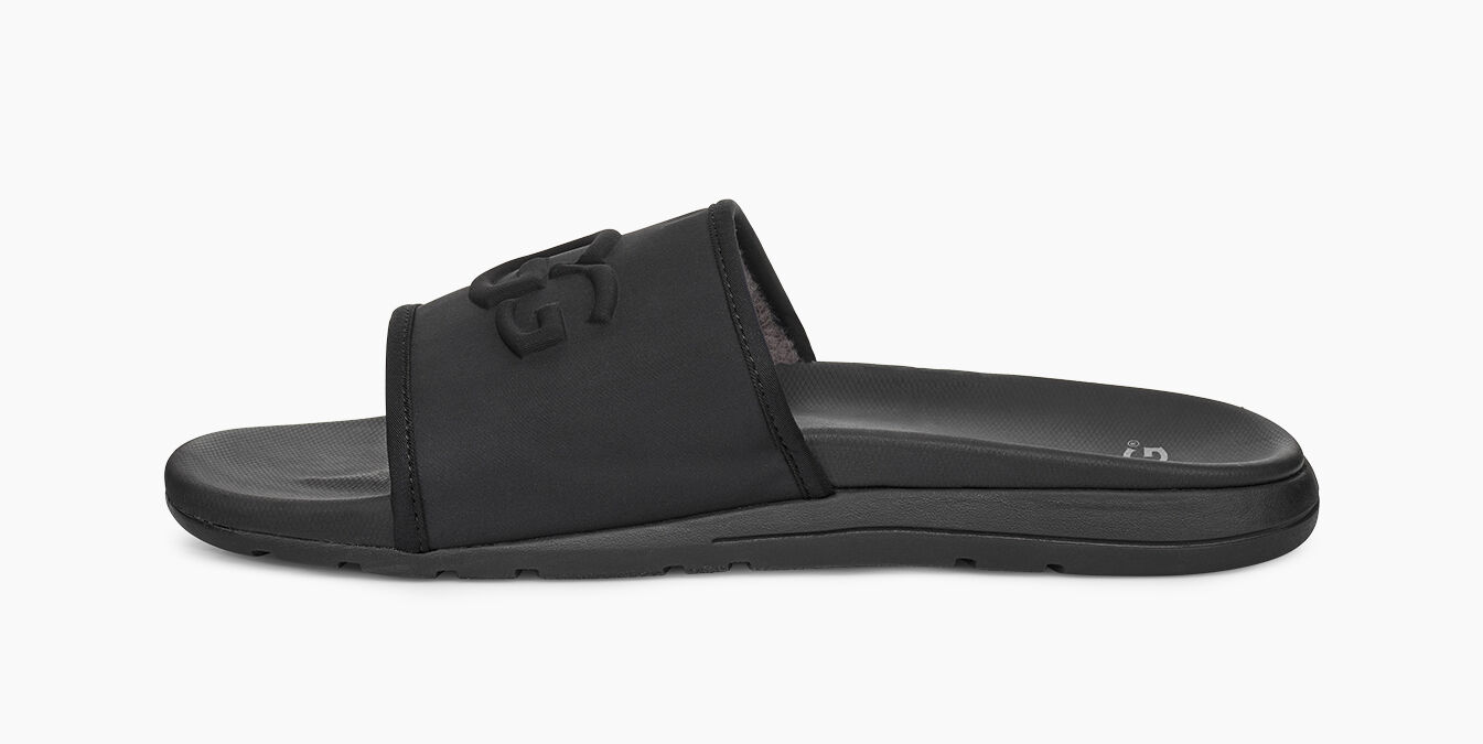 ugg graphic slide