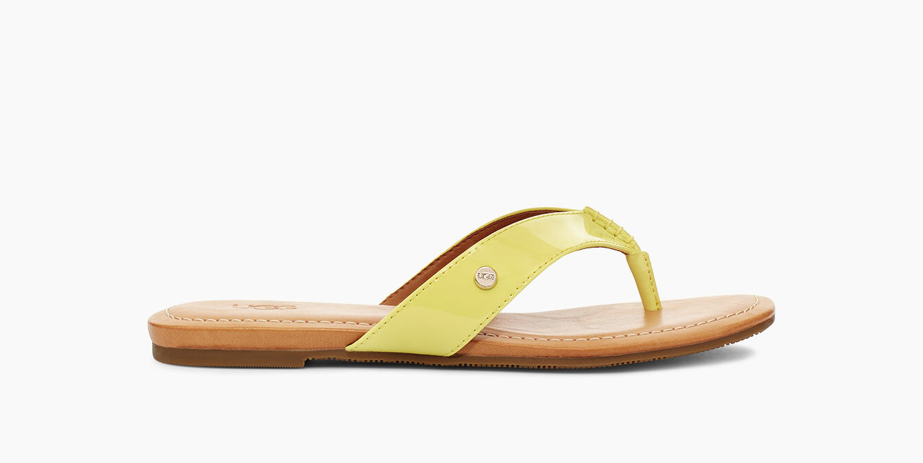 ugg tuolumne flip flops