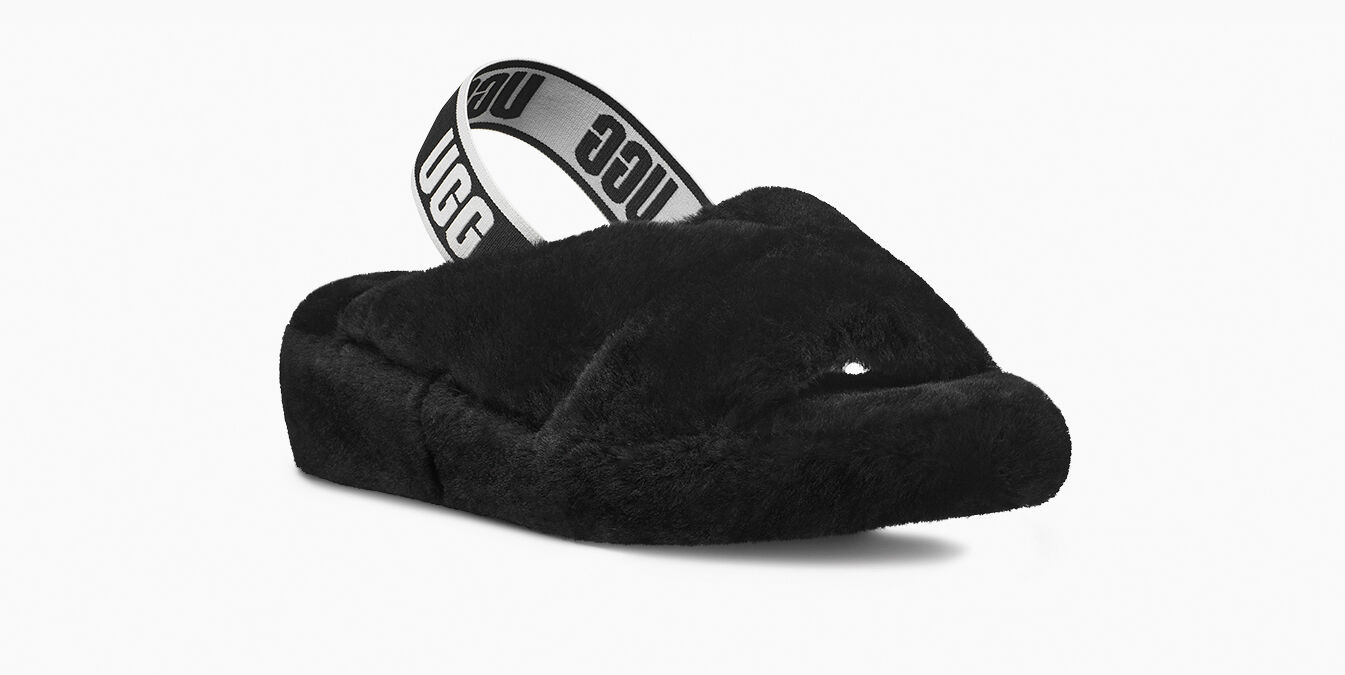 black yeah ugg slippers
