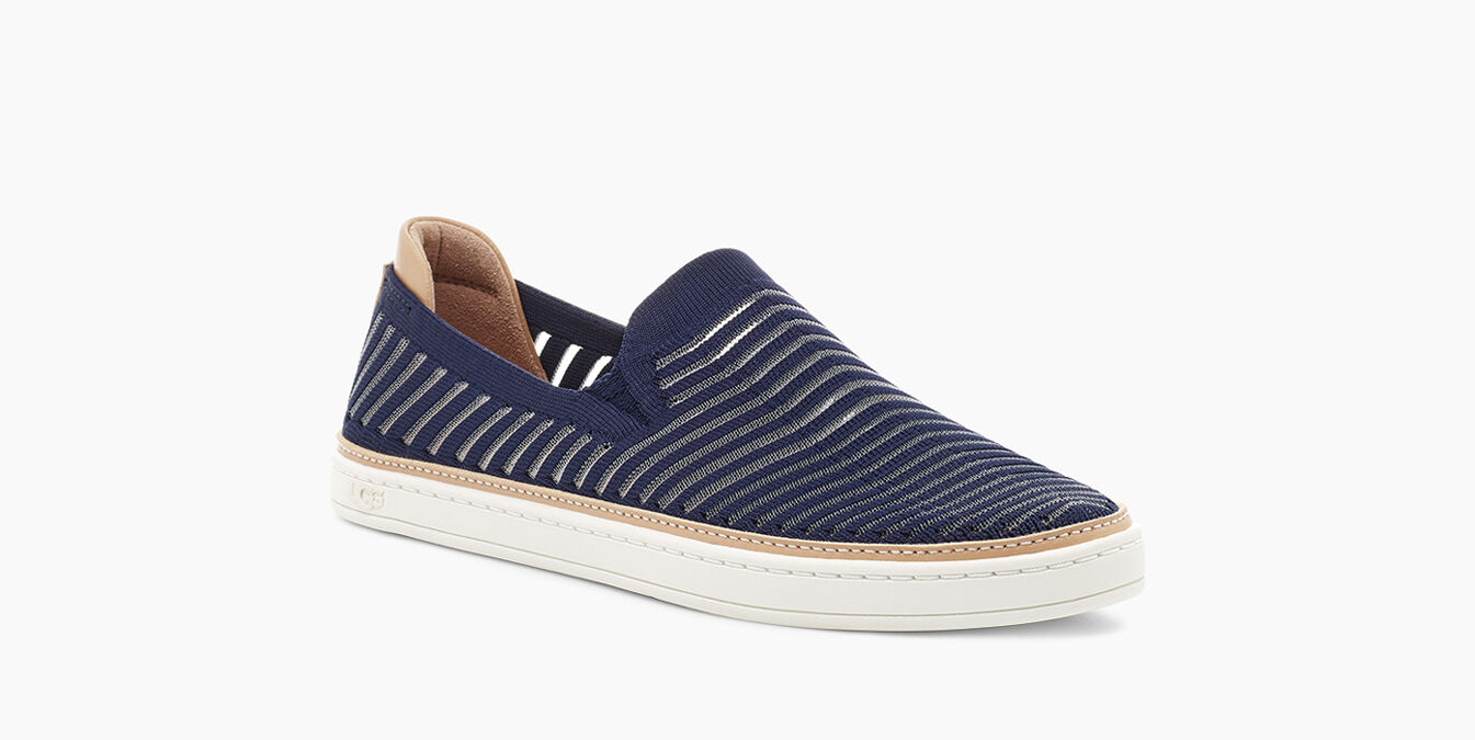 ugg sammy white