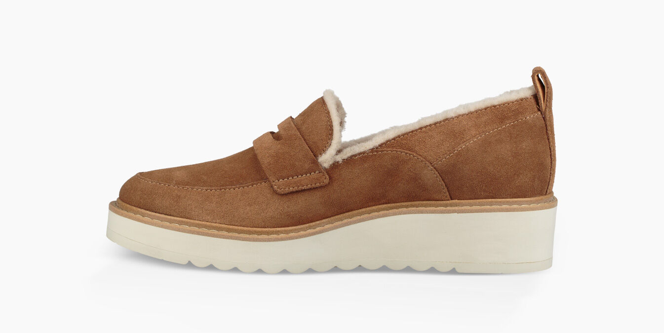 ugg atwater loafer