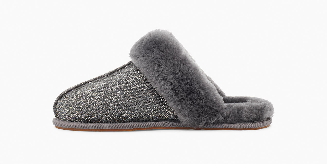 ugg scuffette caviar slippers