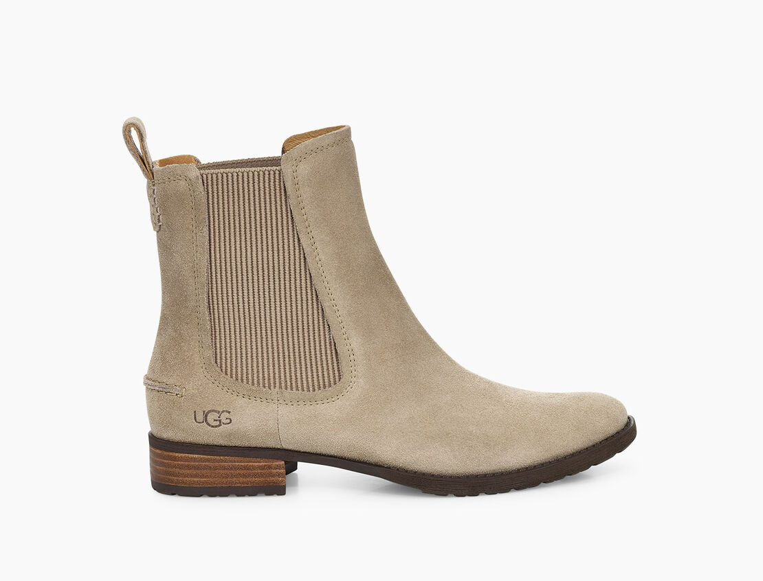ugg chelsea boots review