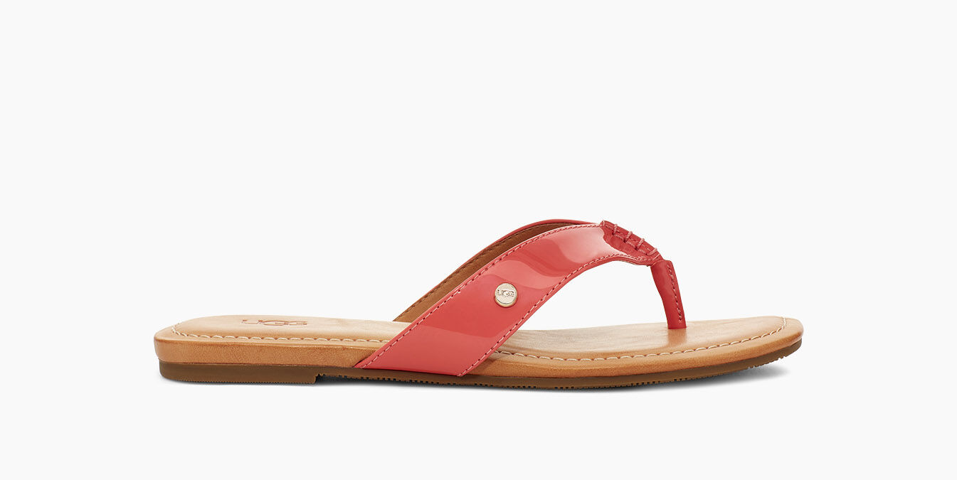 ugg tuolumne flip flops