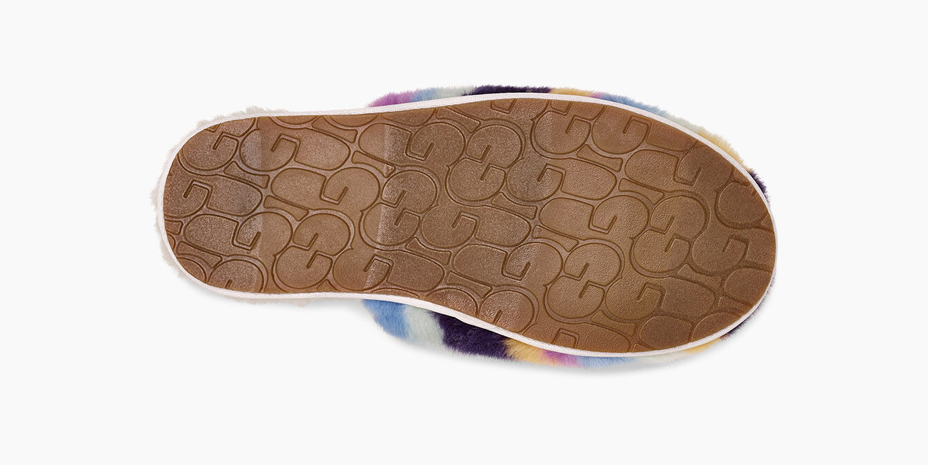 fluffette mural slipper
