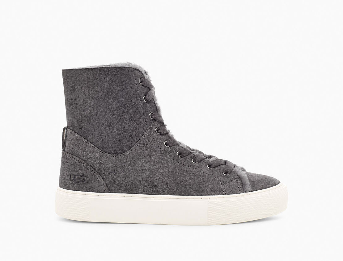 basket ugg blanche