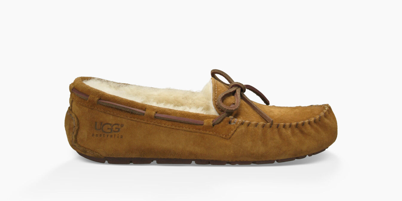 ugg dakota water resistant slipper