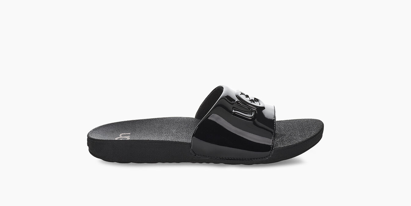 ugg graphic slide