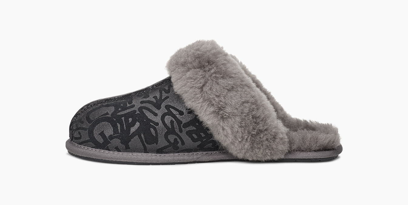 graffiti ugg slippers