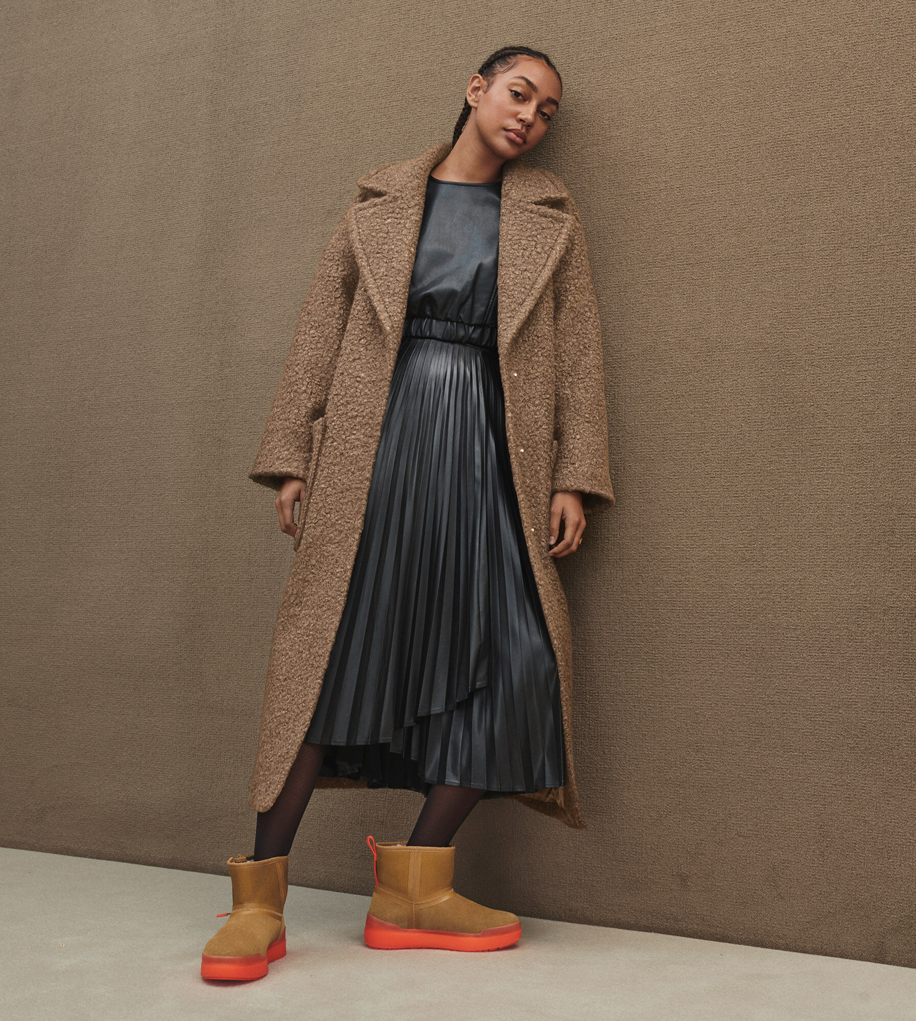 Ugg classic tech mini ankle boots in chestnut