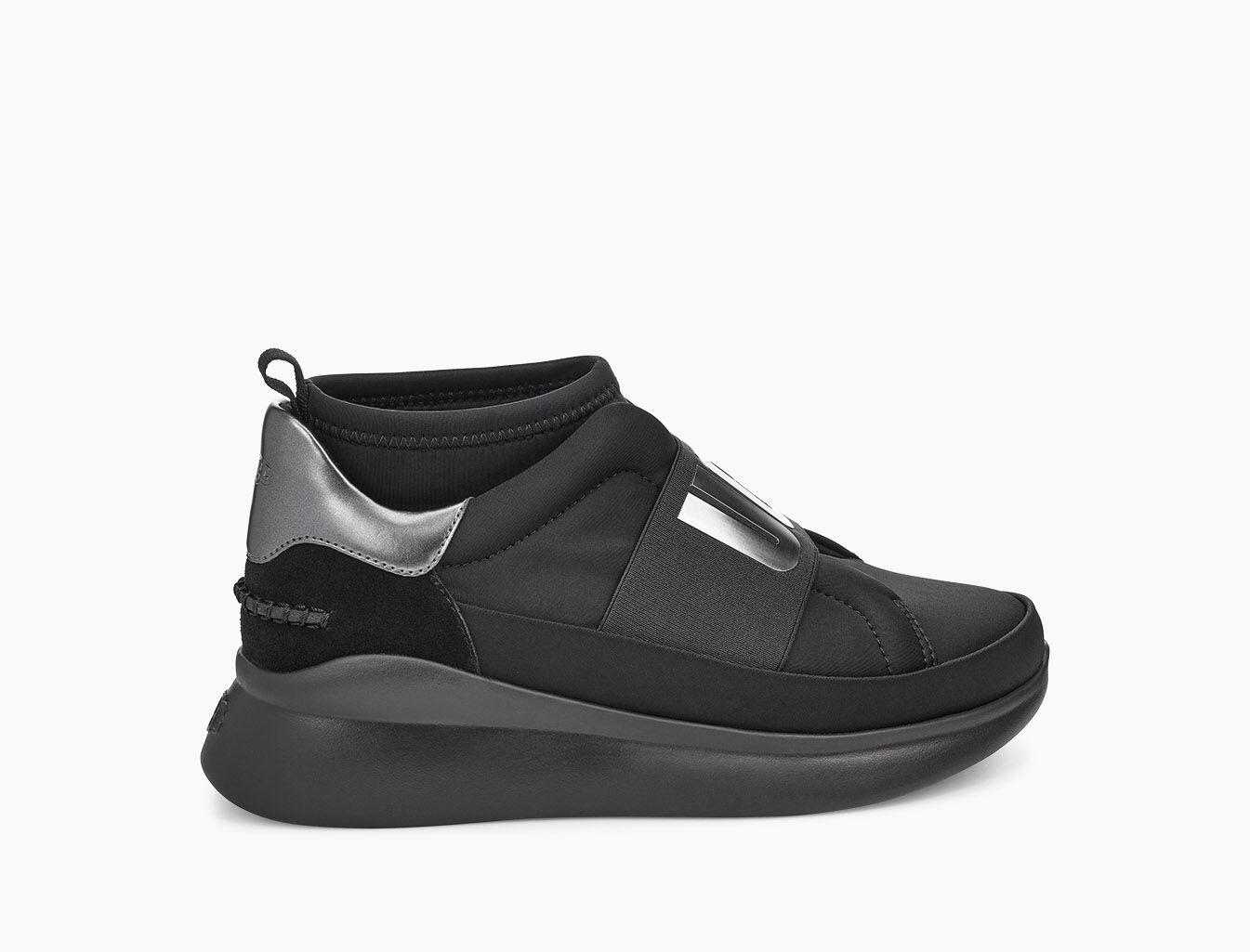 new nike junior trainers