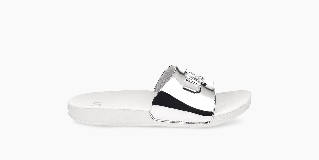 ugg graphic slide