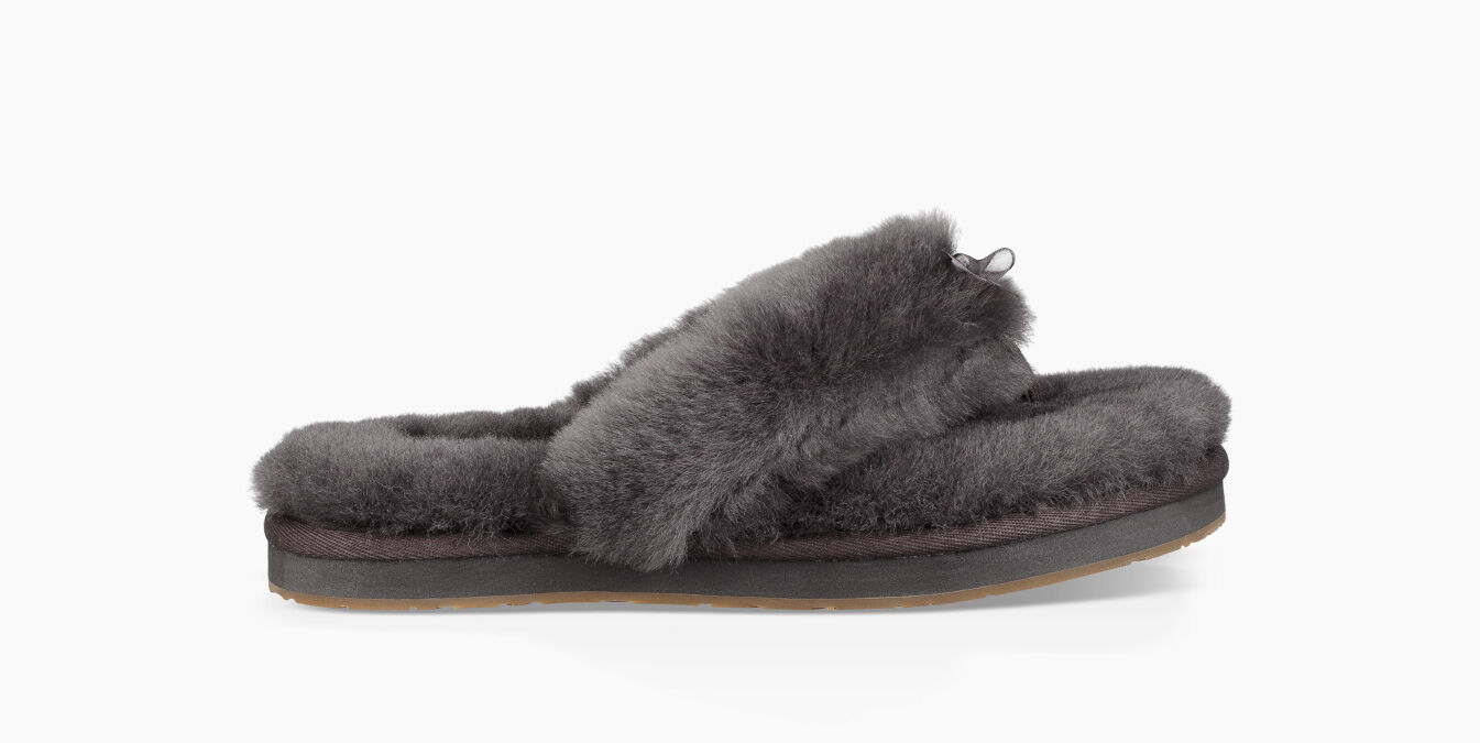 sheepskin flip flop slippers uk