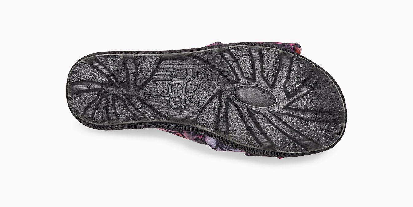 ugg graffiti slippers