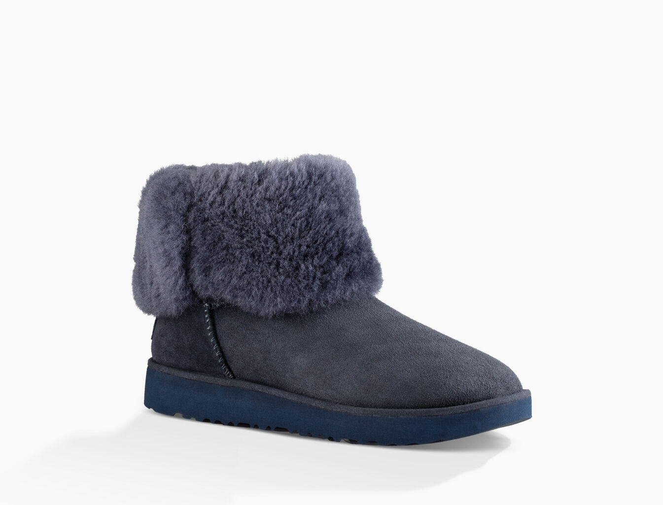 ugg boots classic cuff short