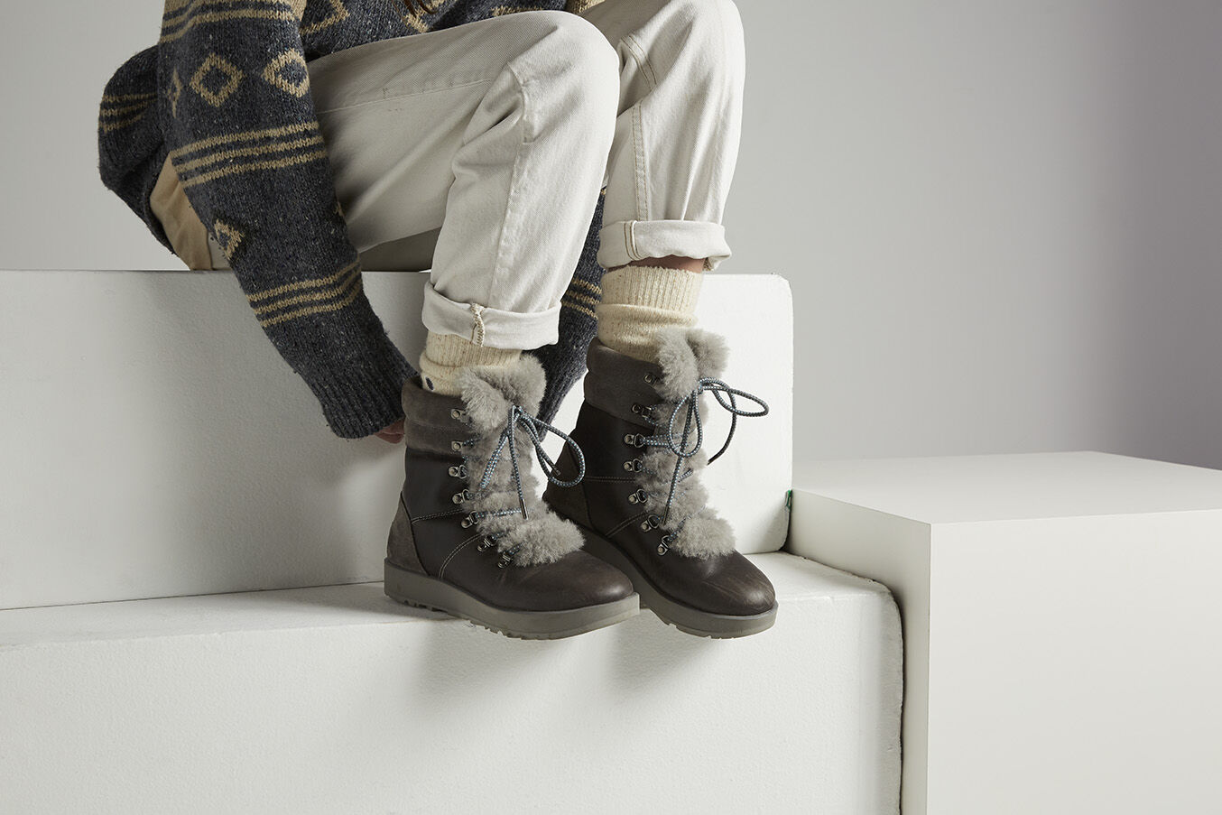 ugg viki snow boot