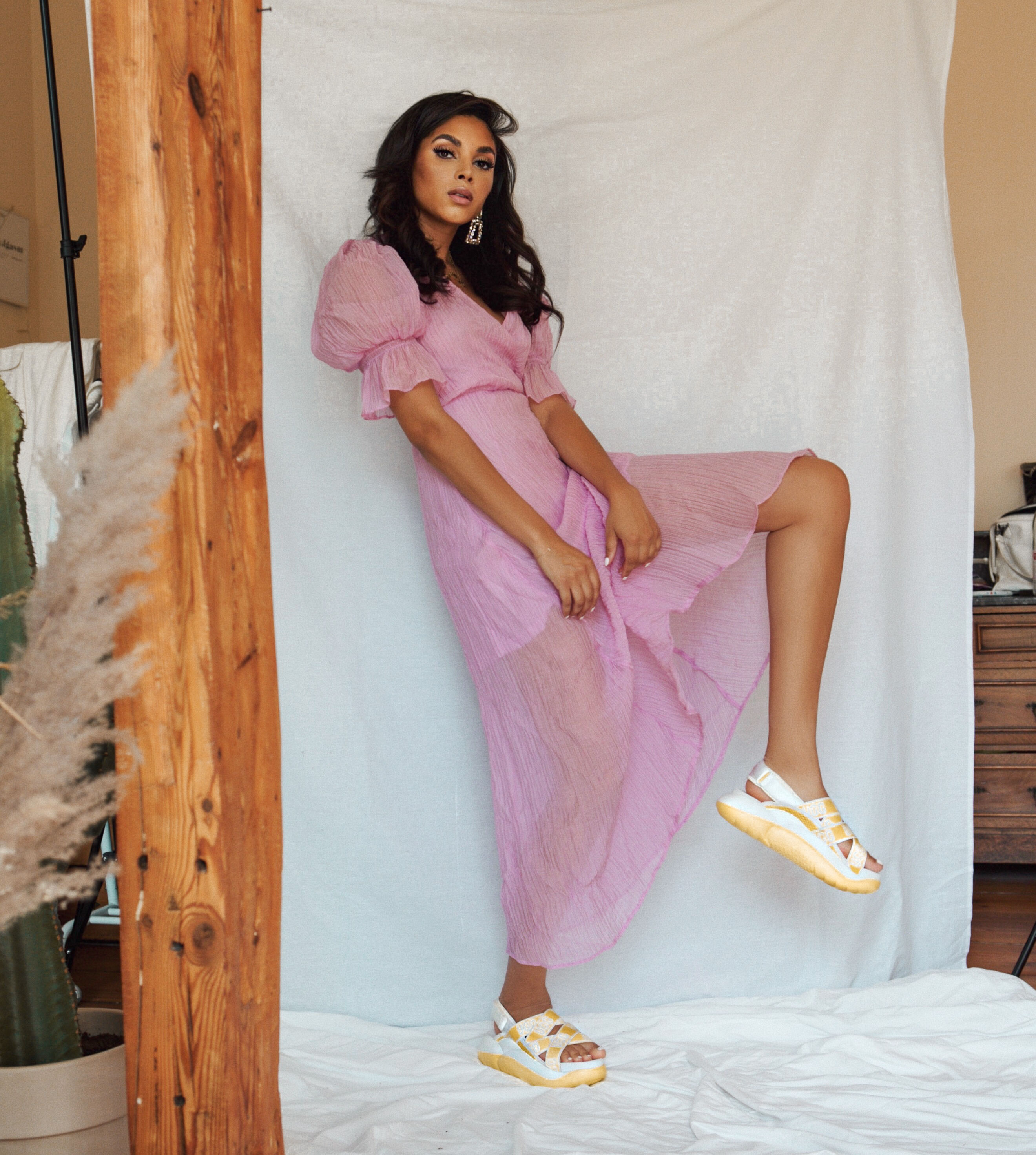 ugg la cloud sandal white