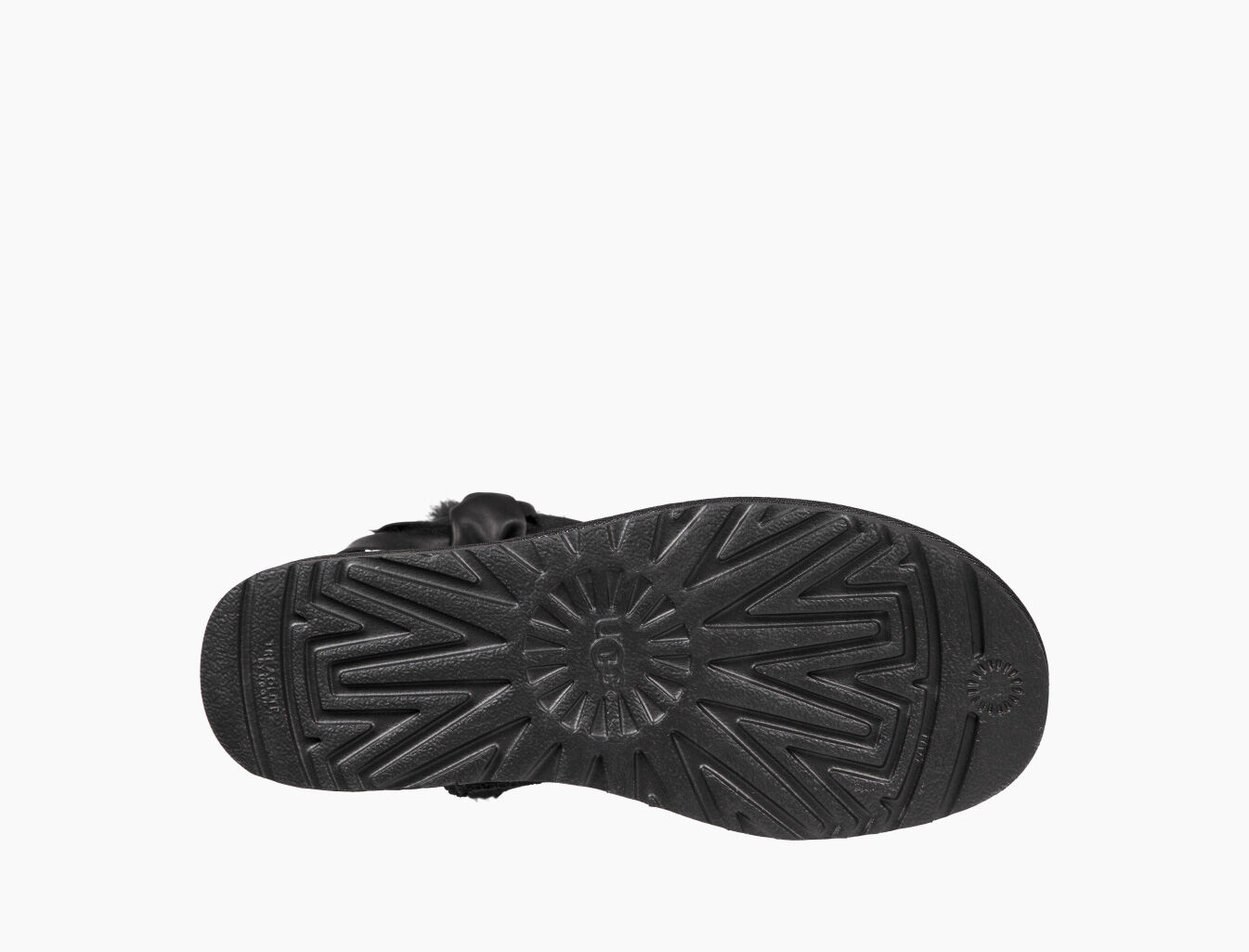 daelynn ugg boots black