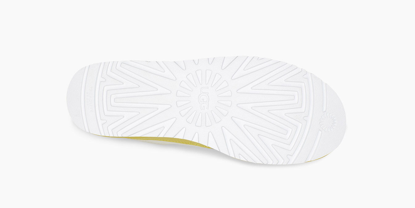 ugg highland trainer