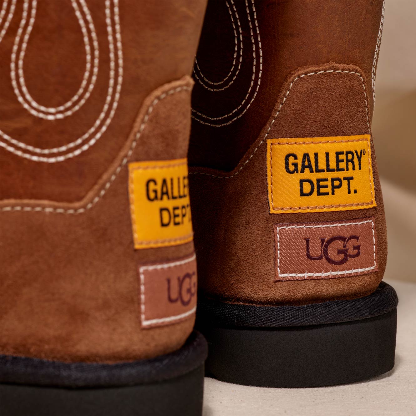 GALLERY DEPT  UGG ブーツ GALLERY DEPT. UGG STITCHED BOOT | BROWN