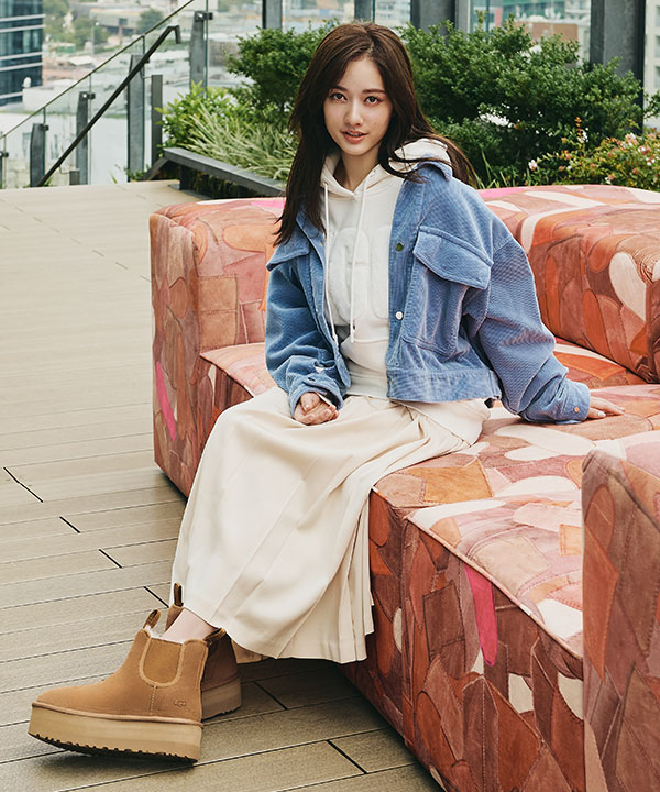 UGG アグ NEUMEL PLATFORM CHELSEA-