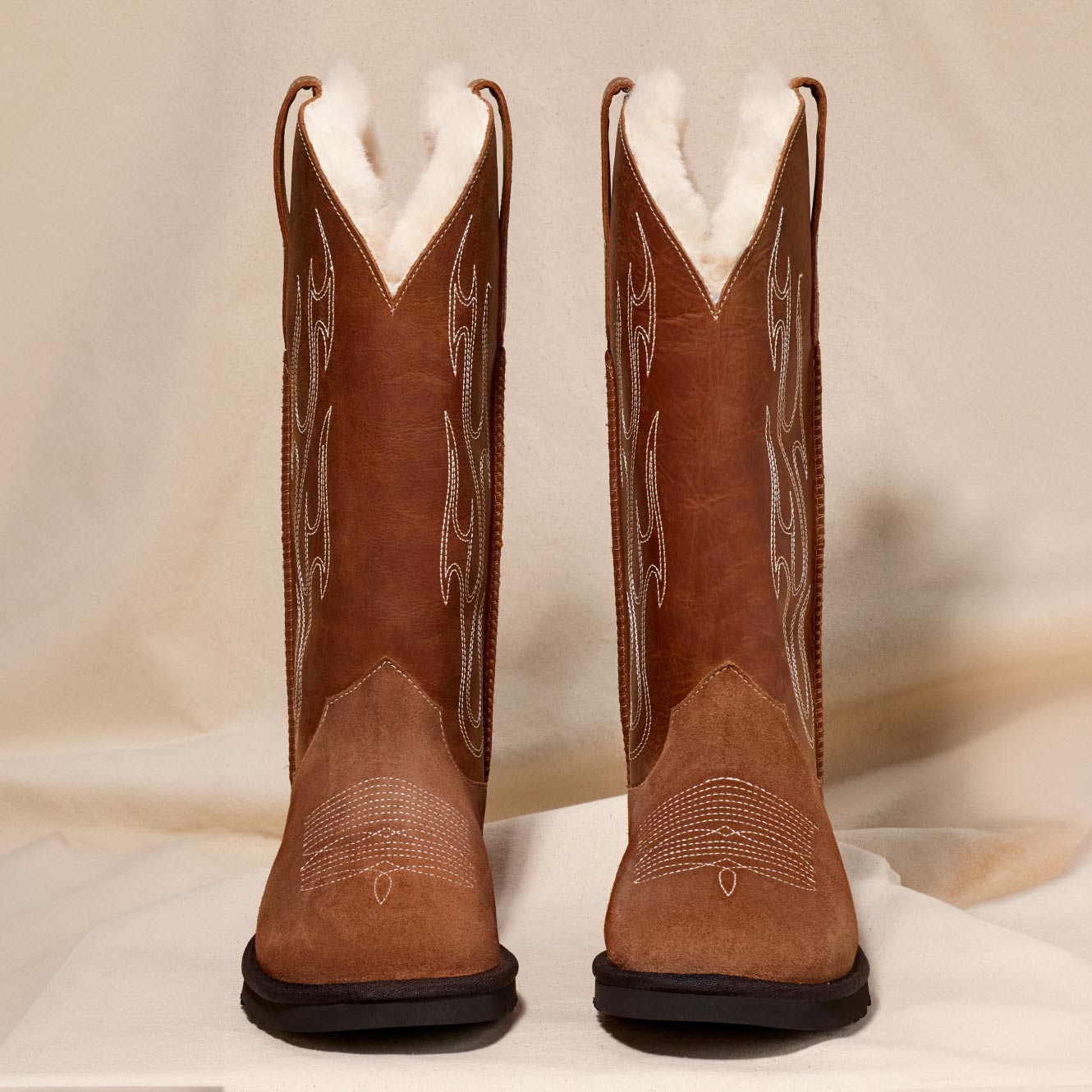 UGG UGG Gallery Dept Stitched Boot for Men | UGG® UK display picture 2
