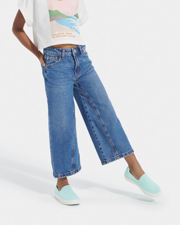 UGG® Sizing Information | UGG® Official